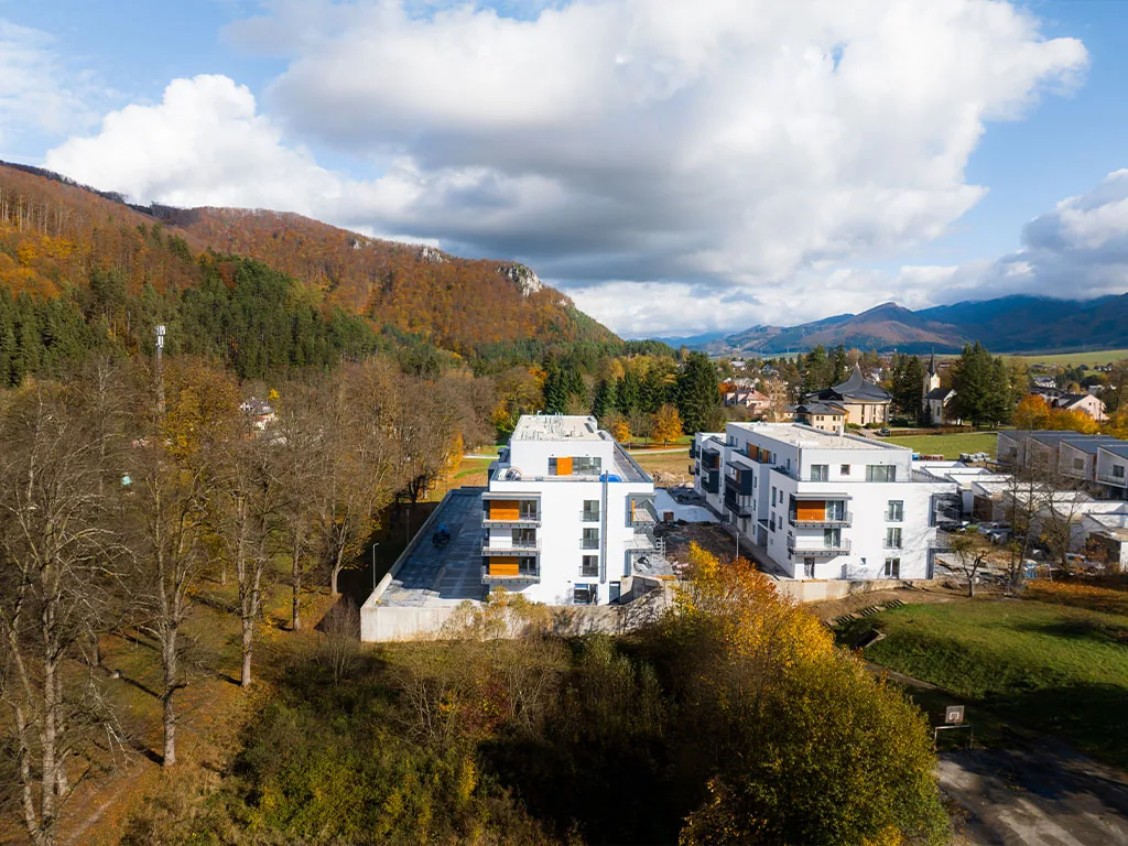 RajPark Residence – výstavba v októbri 2023, záber 2